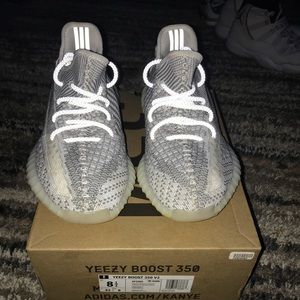 Yeezy 350 static
